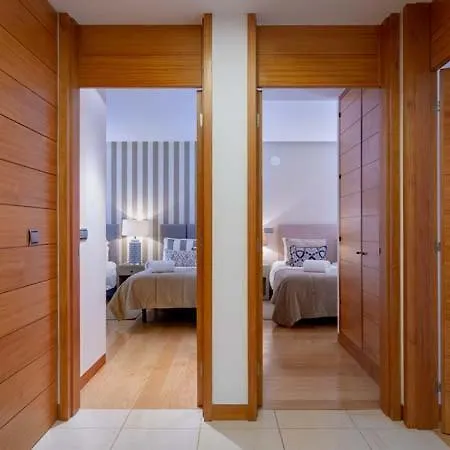 Sleeps 6 With Pool Air Con And Wifi